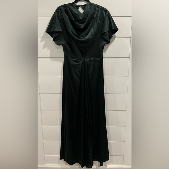 Christian Siriano Dresses & Skirts - Christian Siriano green satin cowl neck gown